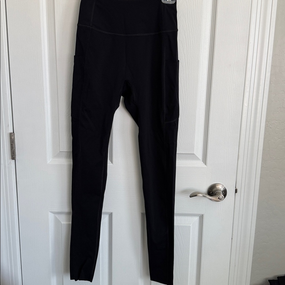 Commando Black extra small leggings with pockets and no line. 28.5” inseam